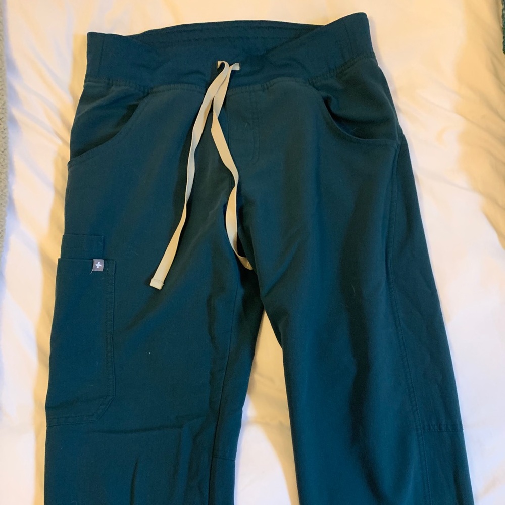 Figs Kade Cargo Scrub Pants- Regular Length